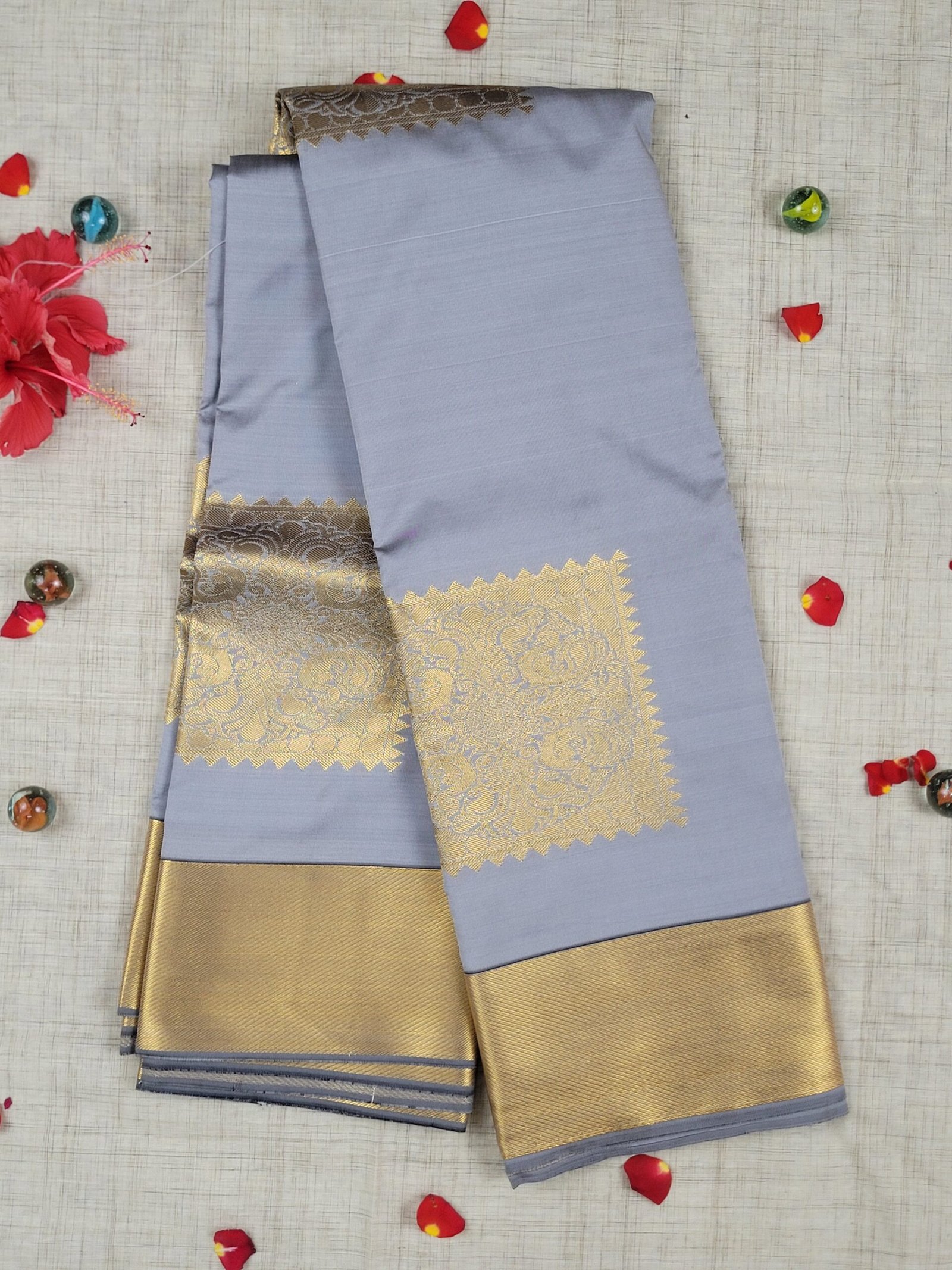 Vasthrakala Cloud Grey – Luminescent Gold Saree