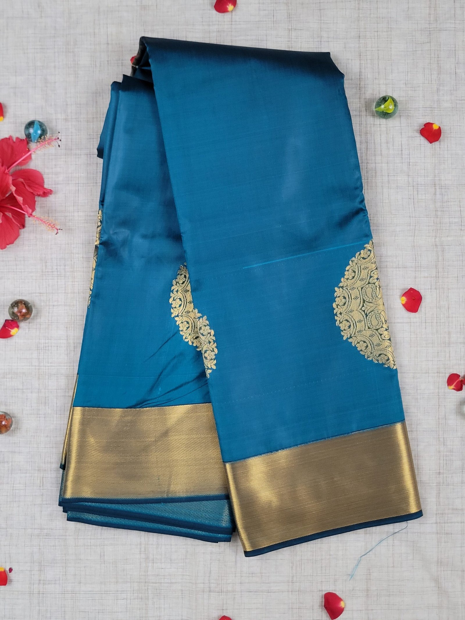 Vastrakala Royal Elegance with Golden Zari Border Saree