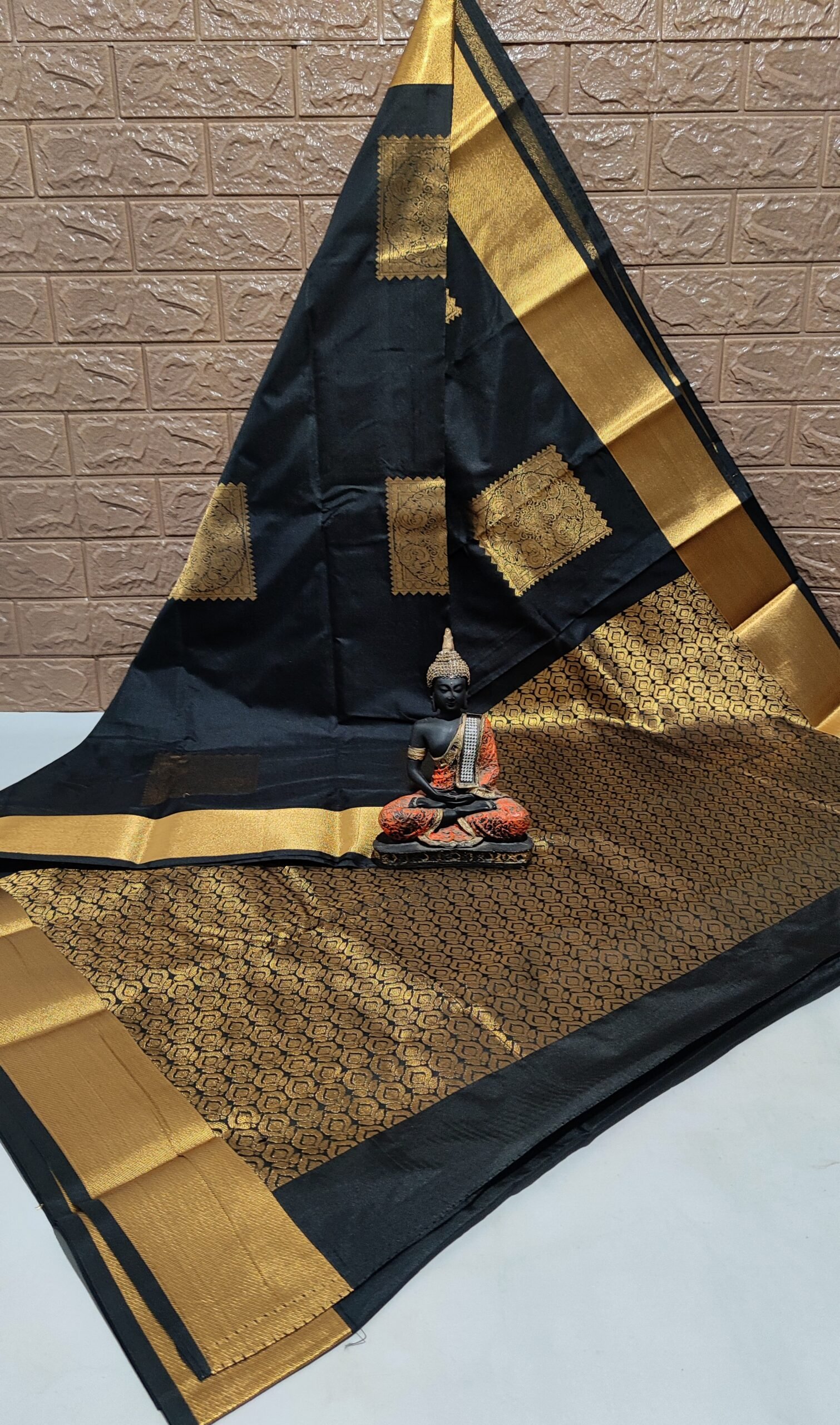 Vastrakala Black Velvet Zari Saree