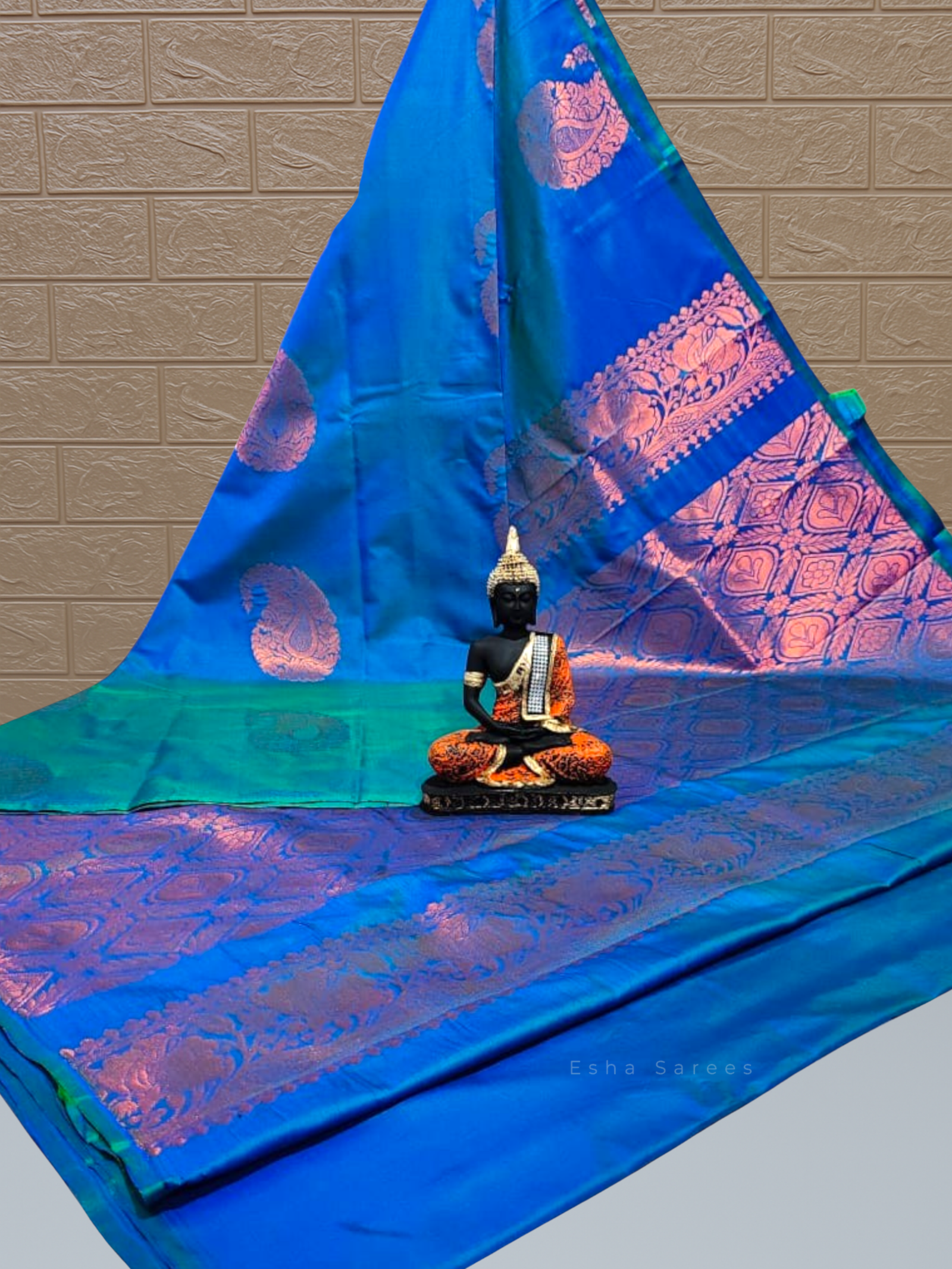 Vasthrakala Ocean Royalty Copper Zari Saree