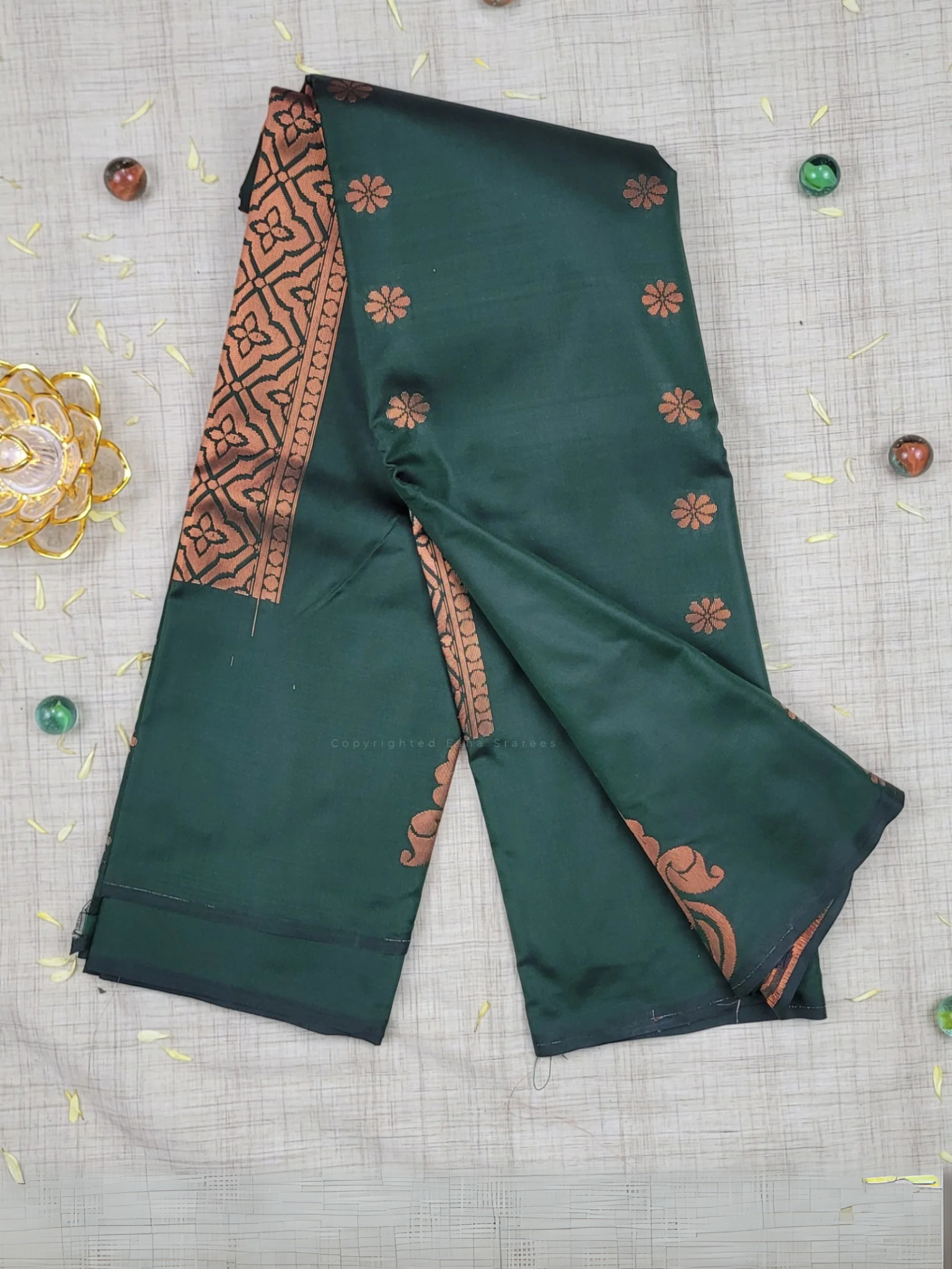 Vasthrakala Golden Fern Majesty Saree